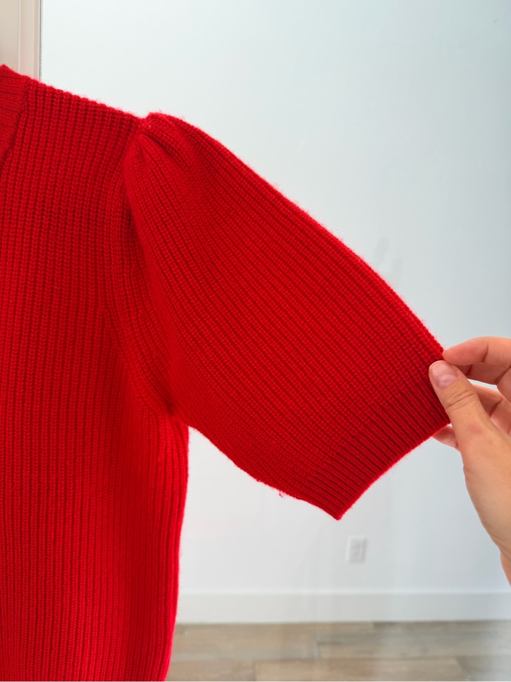 Frame Shrunken Rib Wool & Cashmere Cardigan - True Red - Picture 6 of 8